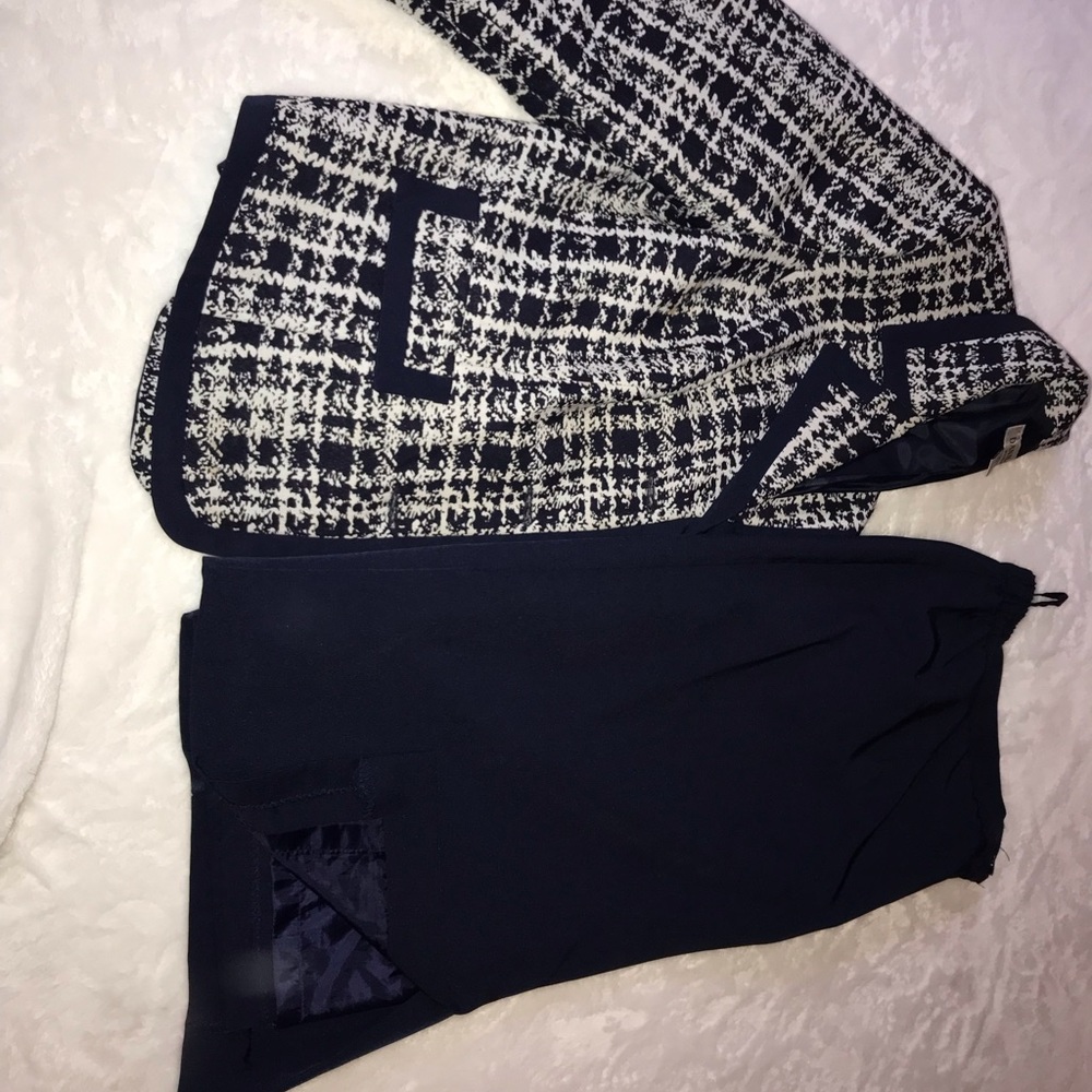 Women’s business set, jacket & skirt. Plus size